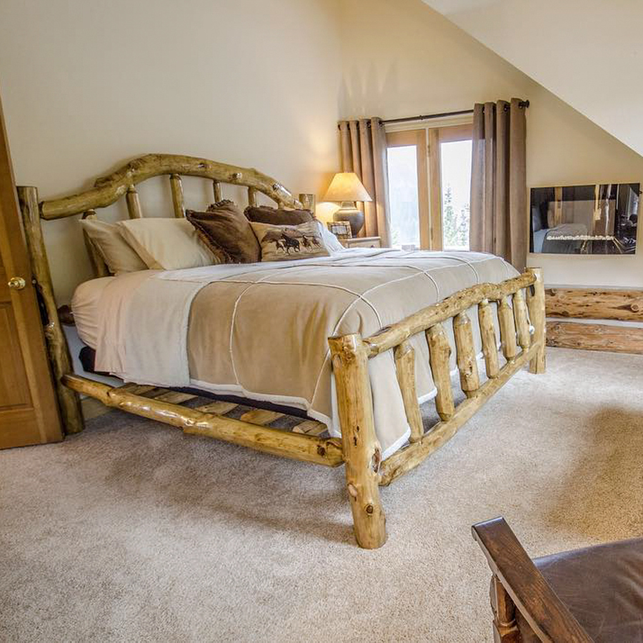 Cozy lodging, Silver Lake Lodge